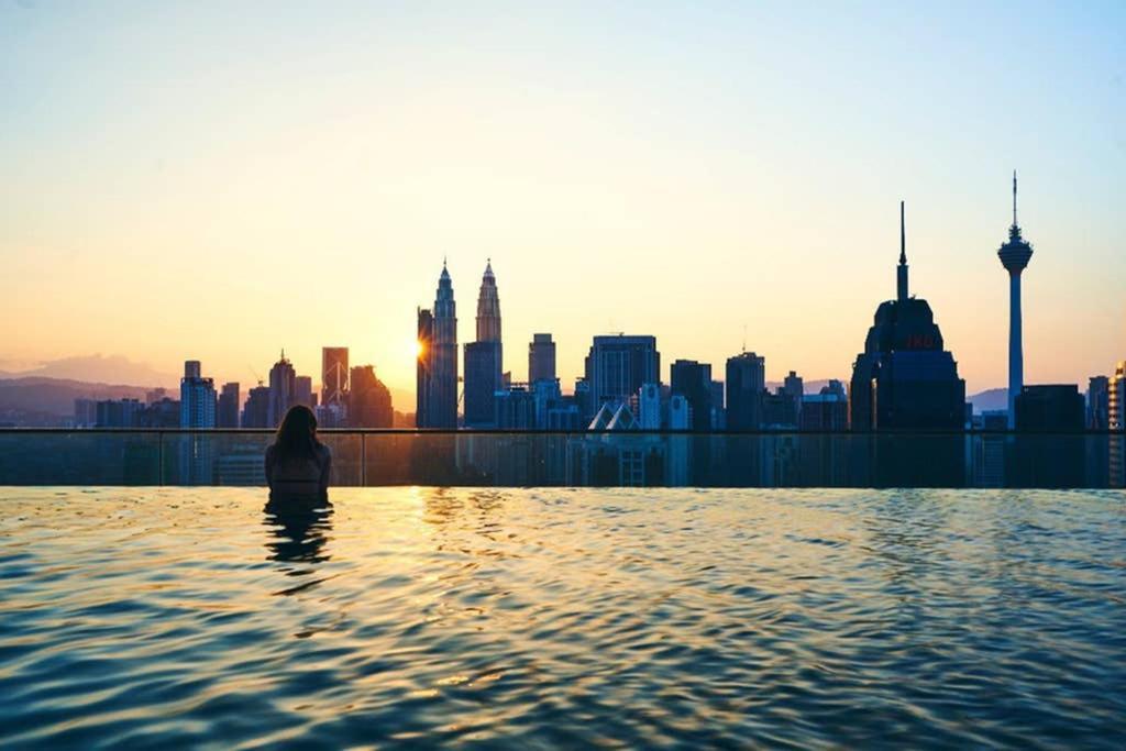 Klcc Regalia Suites Infinity Pool Kuala Lumpur Buitenkant foto