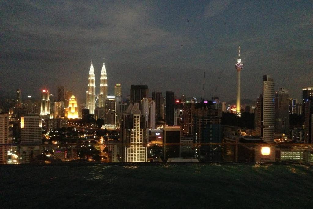 Klcc Regalia Suites Infinity Pool Kuala Lumpur Buitenkant foto