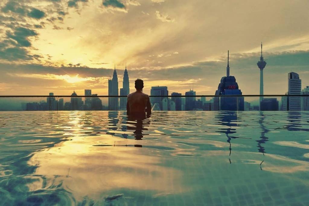 Klcc Regalia Suites Infinity Pool Kuala Lumpur Buitenkant foto